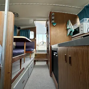 https://boat-with-ac-in-port-forum-2-bikes-included.topbarcelonahotels.com